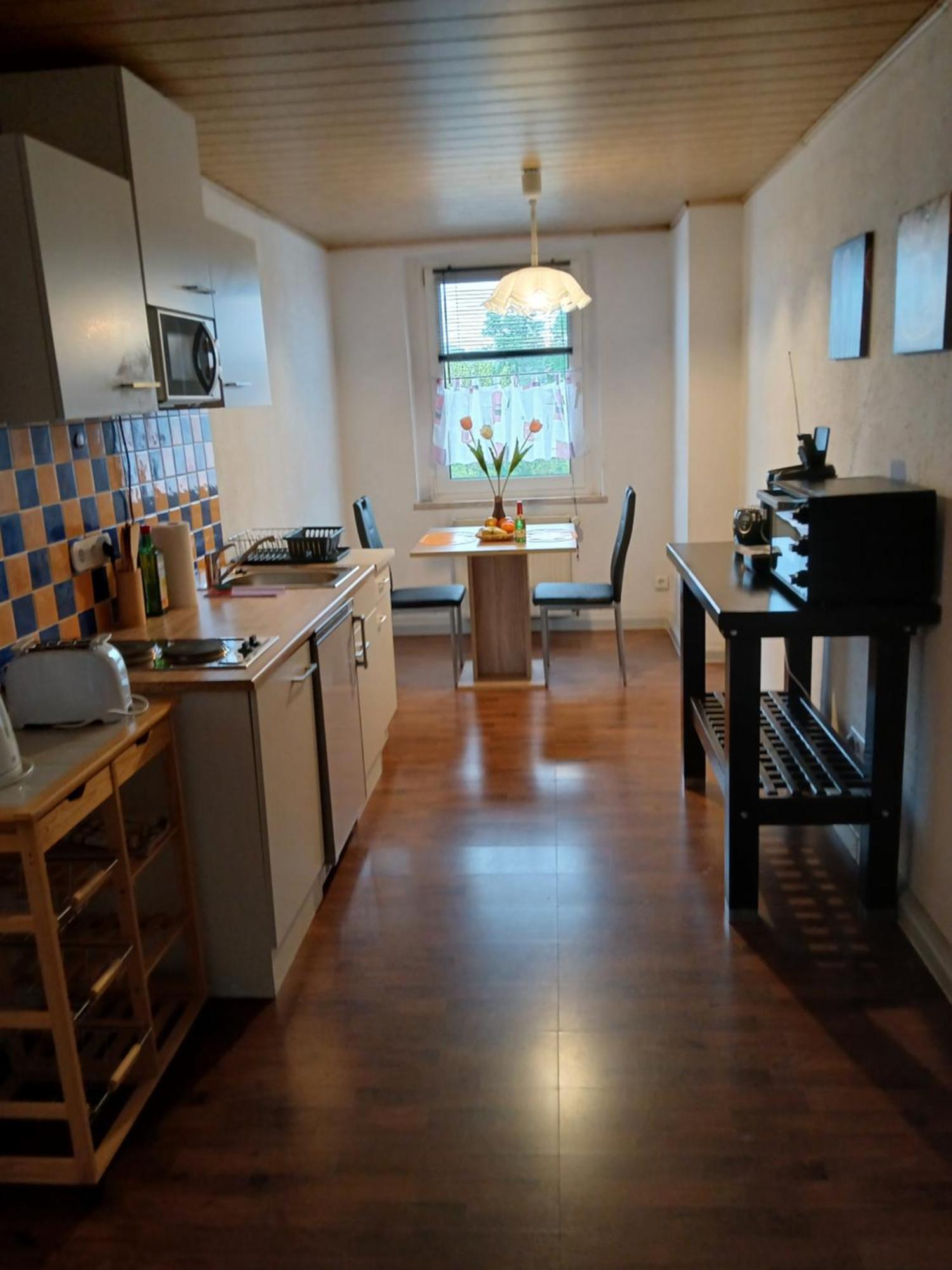 Kleine Wohnung Fuer Monteure Und Dienstreisen Zwickau Exterior foto